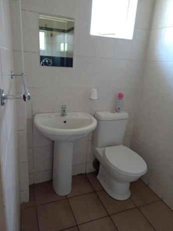 Imagen general del THOKOZA ANGLICAN CONFERENCE CENTRE. Foto 4