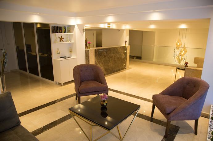 Imagen de los interiores del TN and CO Hotel. Foto 19