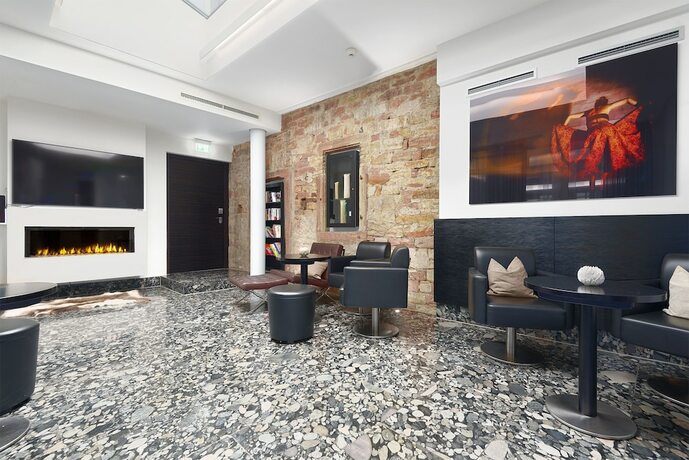 Imagen general del TRIP INN Kaiser Hotel and Restaurant Heidelberg-Schriesheim. Foto 7