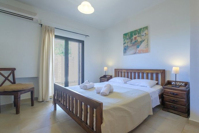 Imagen de la habitación del TROCHALO VILLAS. Foto 1
