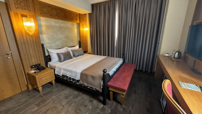 Imagen de la habitación del TURİSTİK PALAS OTEL. Foto 10