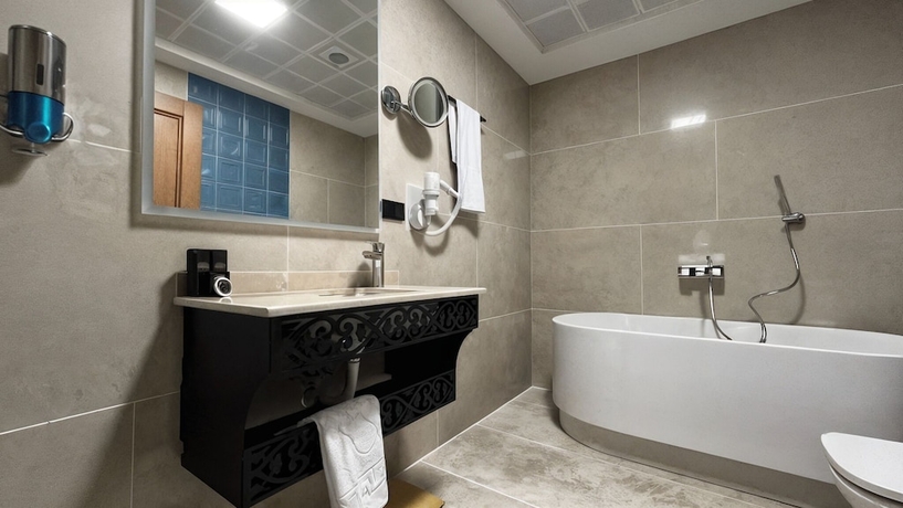 Imagen de la habitación del TURİSTİK PALAS OTEL. Foto 11