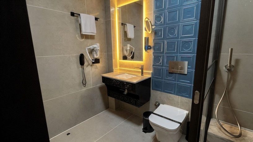 Imagen de la habitación del TURİSTİK PALAS OTEL. Foto 13