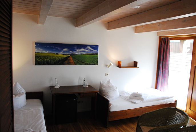 Imagen de la habitación del TaT Hotel. Foto 6