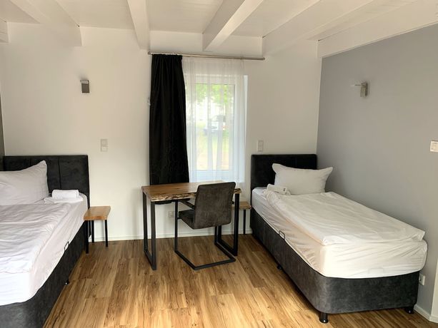 Imagen de la habitación del TaT Hotel. Foto 10