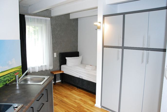 Imagen de la habitación del TaT Hotel. Foto 15