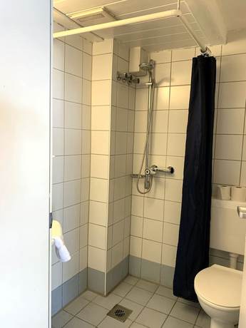 Imagen de la habitación del TaT Hotel. Foto 16