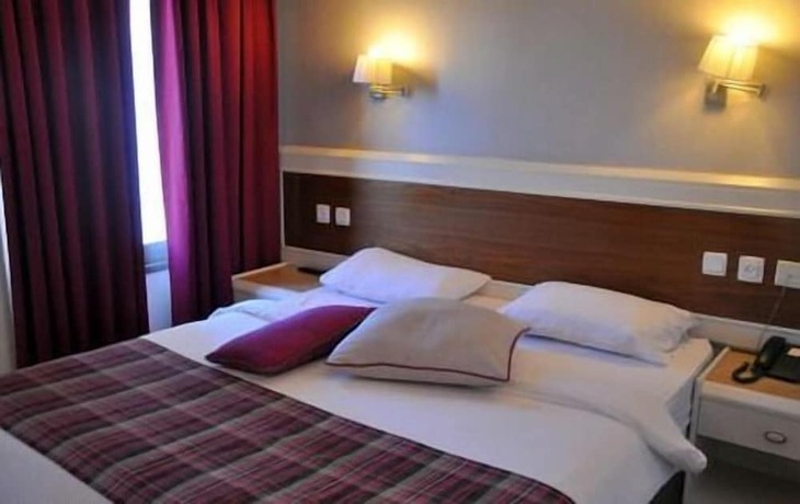 Imagen de la habitación del Tabar Hotel. Foto 18