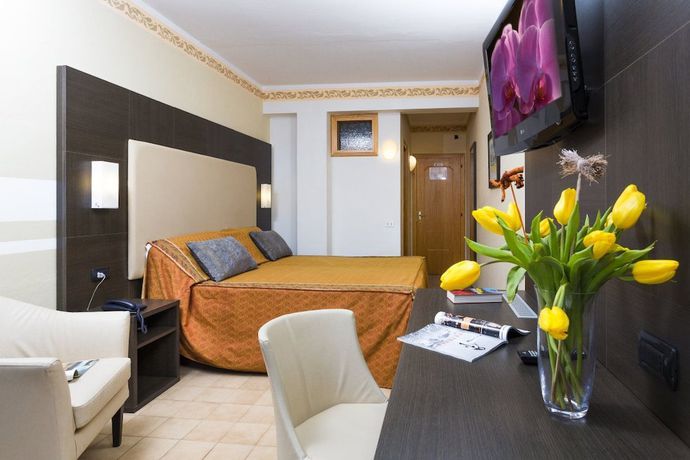 Imagen de la habitación del Taki Village Hotel. Foto 2
