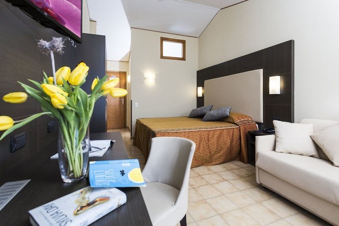 Imagen de la habitación del Taki Village Hotel. Foto 10