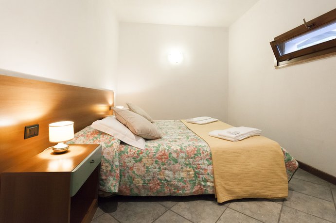 Imagen de la habitación del Taki Village Hotel. Foto 20