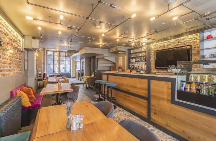 Imagen de los interiores del Taksim Avenue Hotel. Foto 19