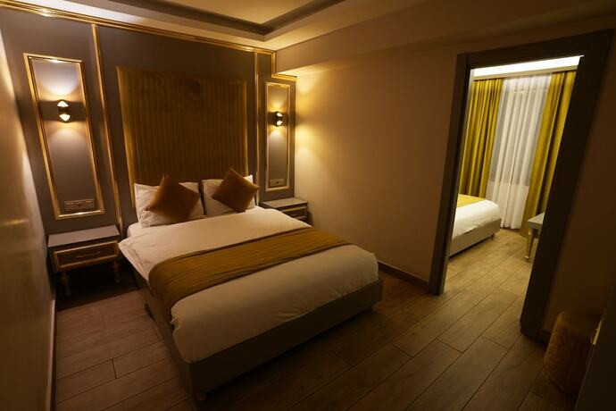 Imagen de la habitación del Taksim La Marino Hotel. Foto 11
