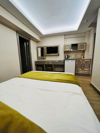 Imagen de la habitación del Taksim La Marino Hotel. Foto 14