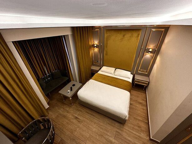 Imagen de la habitación del Taksim La Marino Hotel. Foto 20