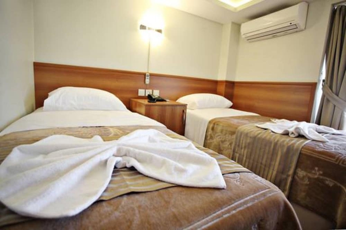 Imagen de la habitación del Taksim Palace Hotel. Foto 3