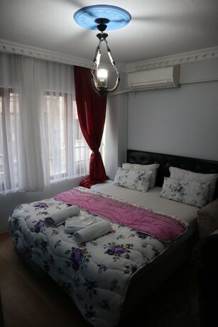 Imagen de la habitación del Taksim Pera Suites. Foto 18