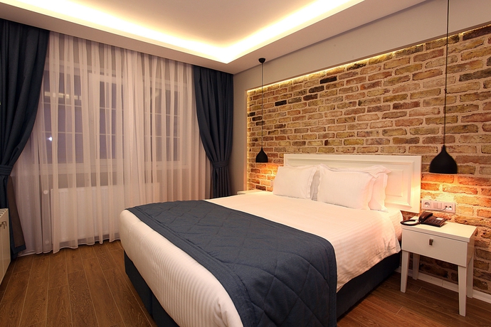Imagen de la habitación del Taksim Santa Lucia. Foto 8