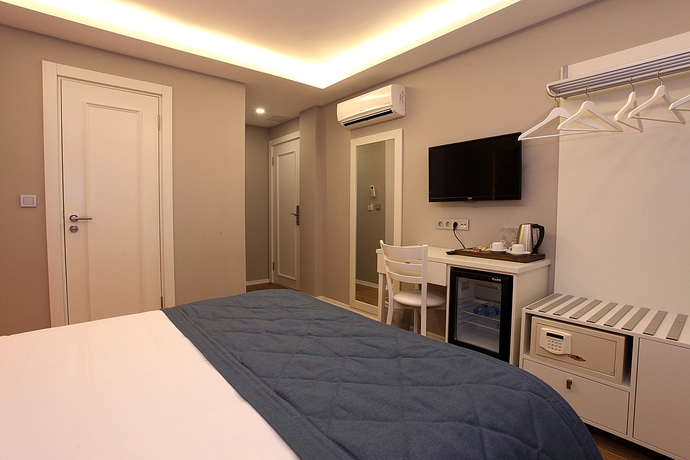 Imagen de la habitación del Taksim Santa Lucia. Foto 9