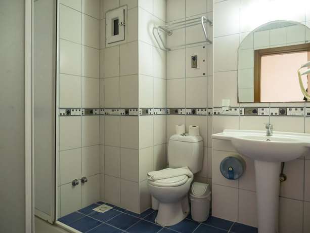 Imagen de la habitación del Tal Beach Hotel. Foto 9