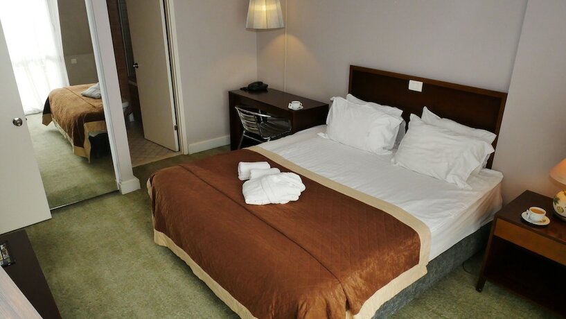 Imagen de la habitación del Talen Otel. Foto 18