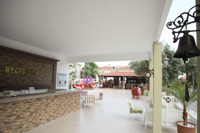 Imagen de los interiores del Taner Otel. Foto 17