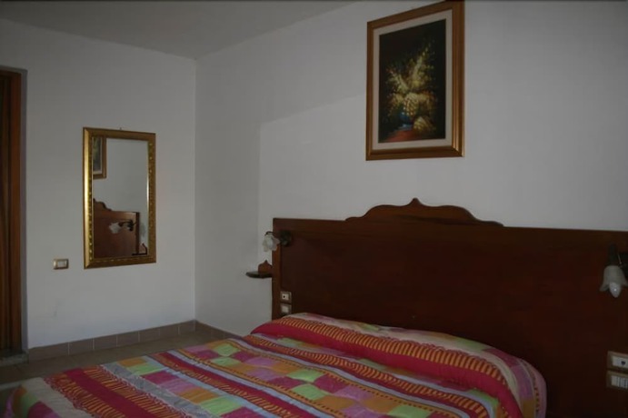 Imagen de la habitación del Tanit Hotel Ristorante Museo. Foto 10