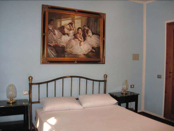 Imagen de la habitación del Tanit Hotel Ristorante Museo. Foto 17