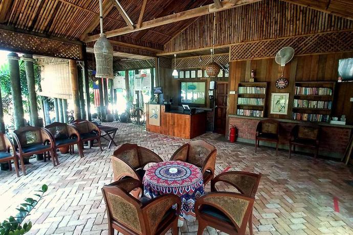 Imagen de los interiores del Tanjung Inn. Foto 8
