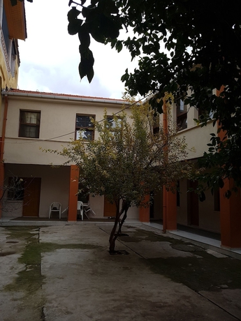 Imagen de los exteriores del Tarihi Manisa Akhisar Oteli. Foto 9