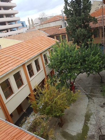 Imagen de los exteriores del Tarihi Manisa Akhisar Oteli. Foto 10