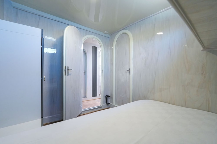 Imagen de la habitación del Tarsu Yacht Hotel. Foto 5