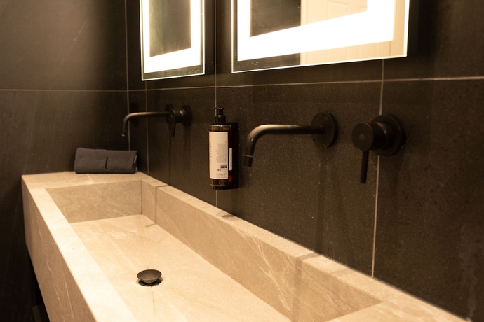 Imagen de la habitación del Taskou Luxury Suites. Foto 15