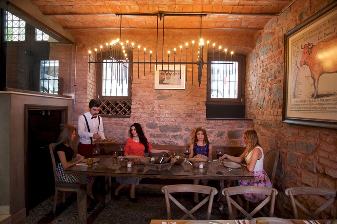 Imagen del bar/restaurante del Taxim Lounge Hotel - Special Class. Foto 3