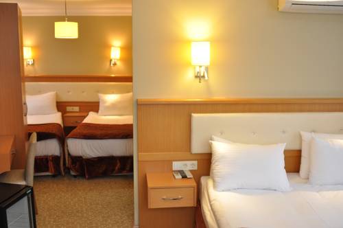 Imagen de la habitación del Tayahatun Hotel. Foto 1