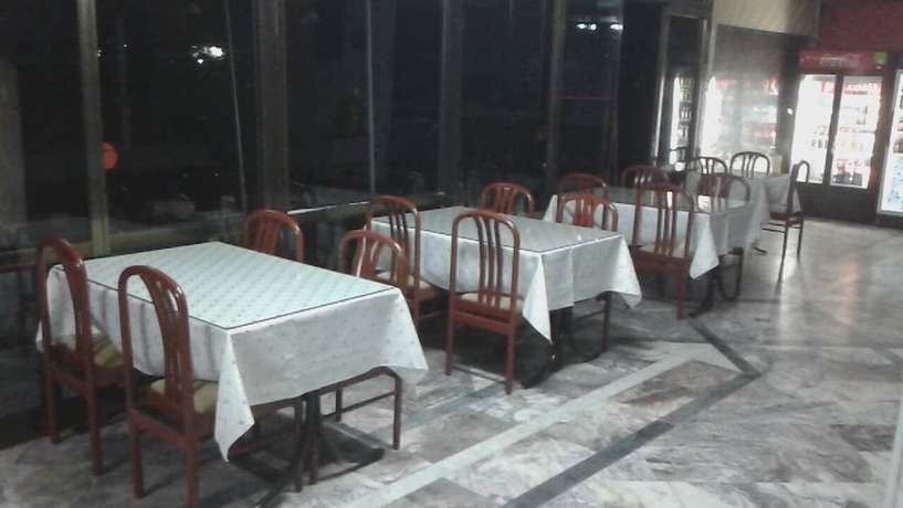 Imagen del bar/restaurante del Tecimen Hotel. Foto 7