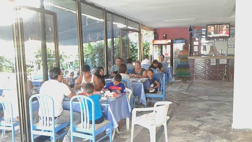 Imagen del bar/restaurante del Tecimen Hotel. Foto 8