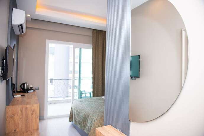 Imagen general del Teker Luxury Hotel, Mezitli. Foto 2