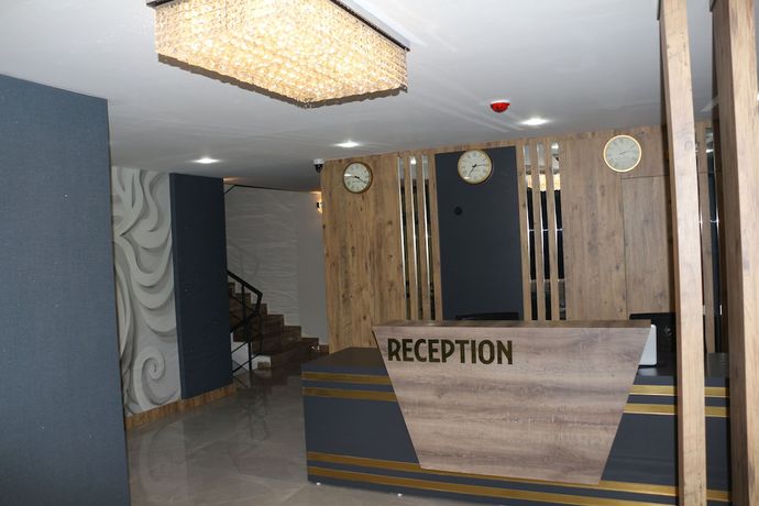 Imagen de los interiores del Teker Suite Hotel. Foto 19
