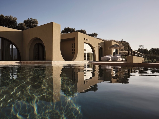 Imagen de la habitación del Tella Thera, a Member of Design Hotels. Foto 2