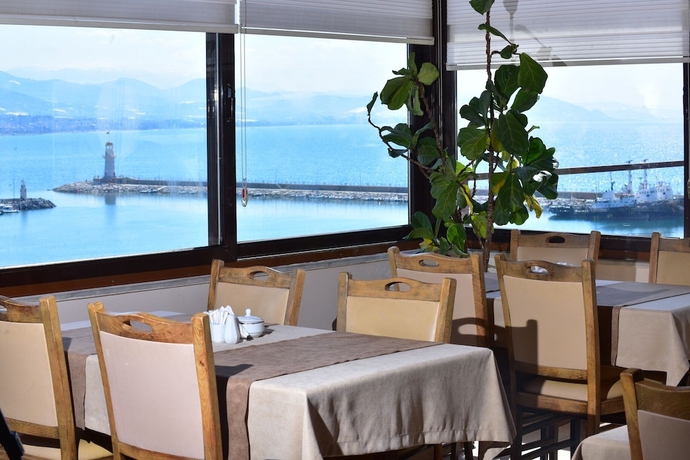 Imagen del bar/restaurante del Temiz Otel. Foto 4