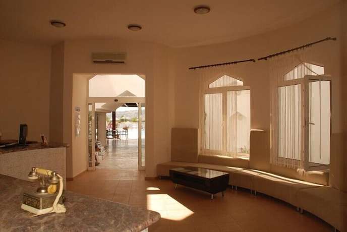 Imagen de los interiores del Tenda Hotel. Foto 9
