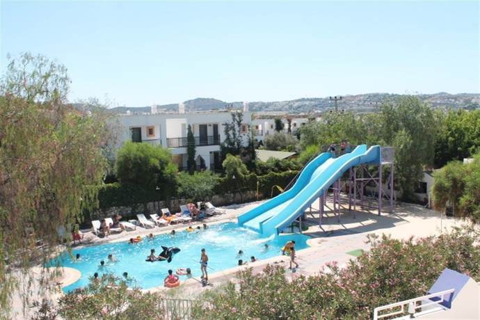 Imagen de la piscina del Tenda Hotel. Foto 18