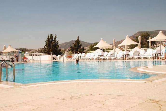 Imagen de la piscina del Tenda Hotel. Foto 20