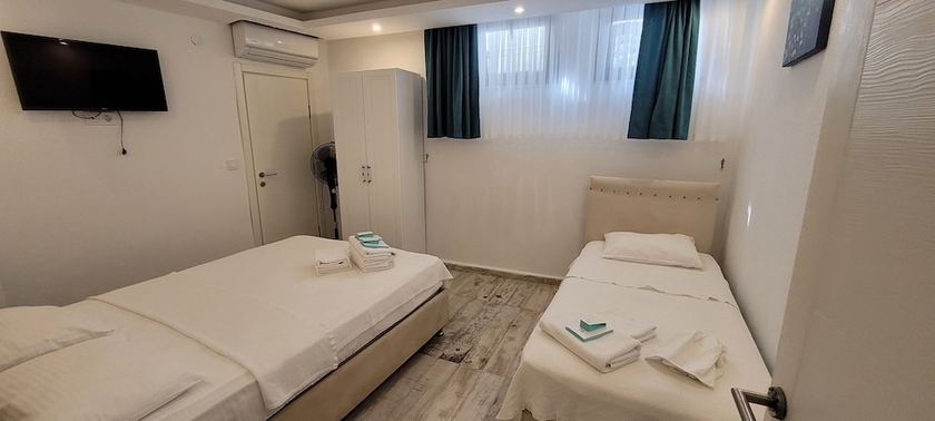 Imagen de la habitación del Tenes Otel. Foto 7