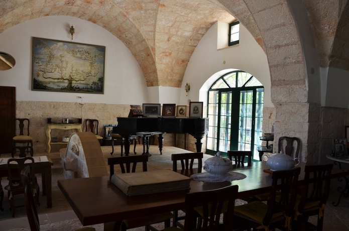 Imagen de los interiores del Tenuta Deserto. Foto 13