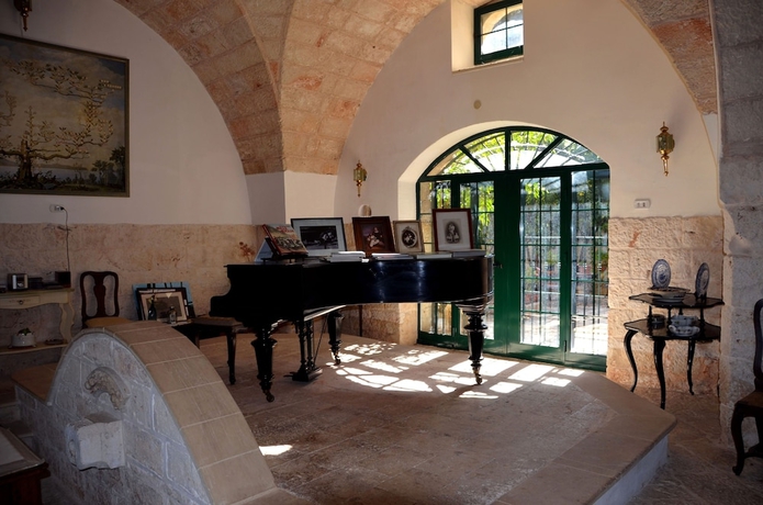 Imagen de los interiores del Tenuta Deserto. Foto 14