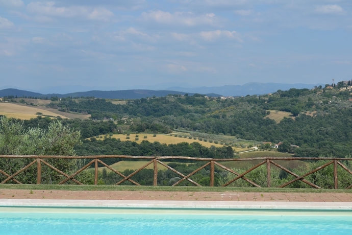 Imagen de la piscina del Tenuta Pizzogallo. Foto 17