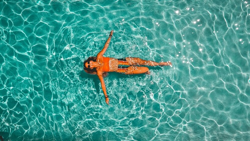 Imagen de la piscina del Tenute Delogu. Foto 31