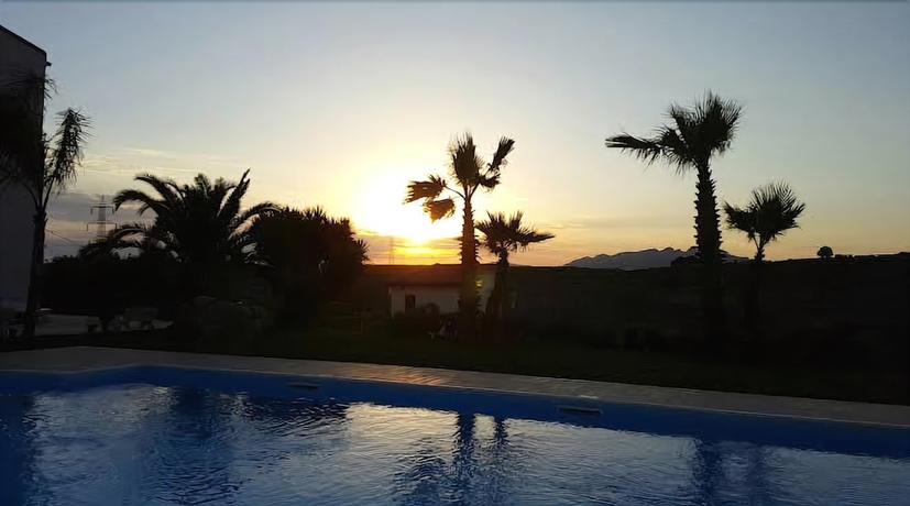 Imagen de la piscina del Tenute Piazza Countryhouse. Foto 17